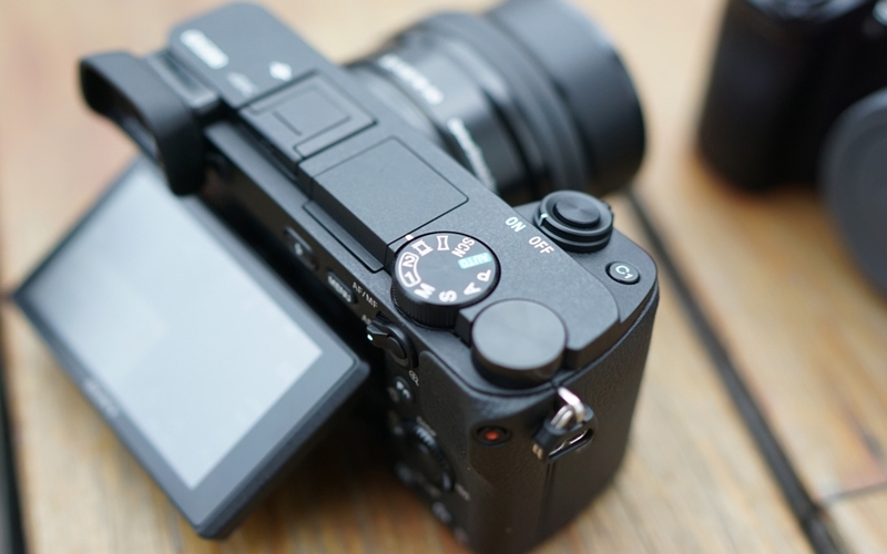 thuê máy ảnh sony A6300 tại Hà Nội